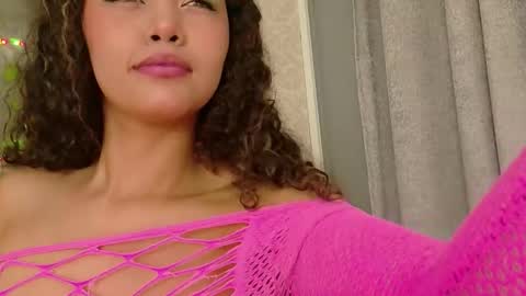 Snapshot of angela_lovee1 chatting on 15, 9, 2025 Angela online show from 15, 9, 2025