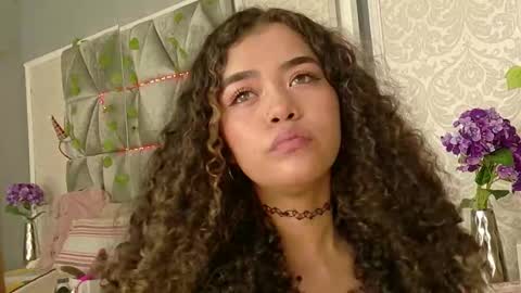 Snapshot of angela_lovee1 chatting on 16, 9, 2025 Angela online show from 16, 9, 2025