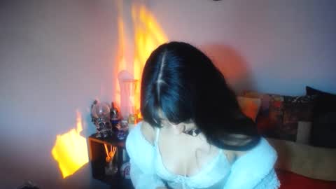 Snapshot of angela_mis chatting on 19, 10, 2025 Angela online show from 19, 10, 2025