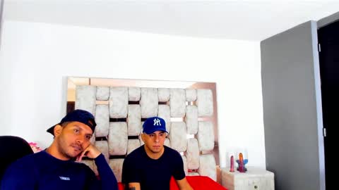 Snapshot of angelandchris chatting on 15, 9, 2025 Angel And Cris online show from 15, 9, 2025