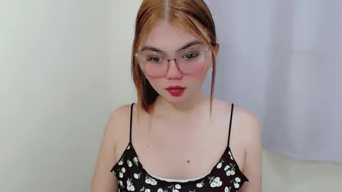 Snapshot of angelari_slut chatting on 19, 10, 2025 angelari_slut online show from 19, 10, 2025