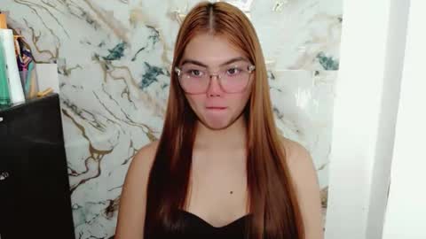 Snapshot of angelari_slut chatting on 10, 11, 2025 angelari_slut online show from 10, 11, 2025