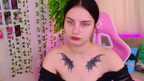 angel online show from 8, 11, 2025