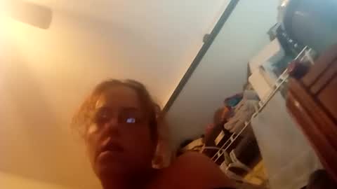 Snapshot of angelbug8820 chatting on 4, 12, 2024 Angelbu online show from 4, 12, 2024