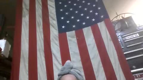 Snapshot of angelbug8820 chatting on 19, 11, 2025 Angelbu online show from 19, 11, 2025