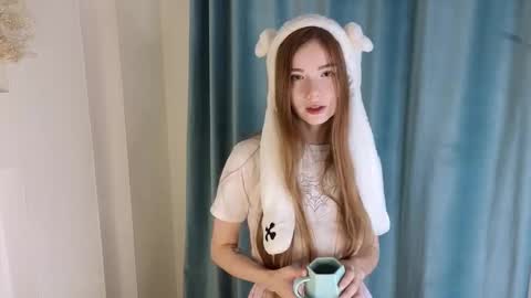 angelcryforme online show from 1, 10, 2025