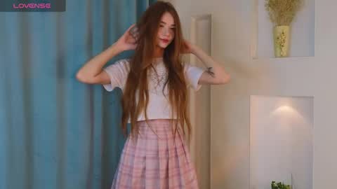 angelcryforme online show from 8, 10, 2025