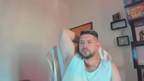 Snapshot of angelcute3 chatting on 7, 11, 2025 angel online show from 7, 11, 2025