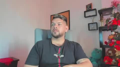 Snapshot of angelcute3 chatting on 9, 11, 2025 angel online show from 9, 11, 2025