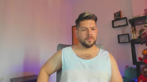 Snapshot of angelcute3 chatting on 15, 11, 2025 angel online show from 15, 11, 2025