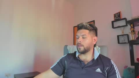 Snapshot of angelcute3 chatting on 17, 11, 2025 angel online show from 17, 11, 2025