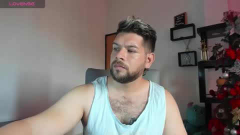 Snapshot of angelcute3 chatting on 20, 11, 2025 angel online show from 20, 11, 2025