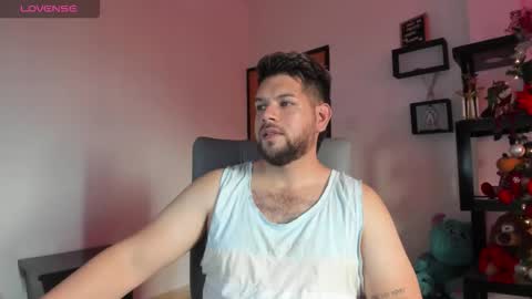 Snapshot of angelcute3 chatting on 21, 11, 2025 angel online show from 21, 11, 2025