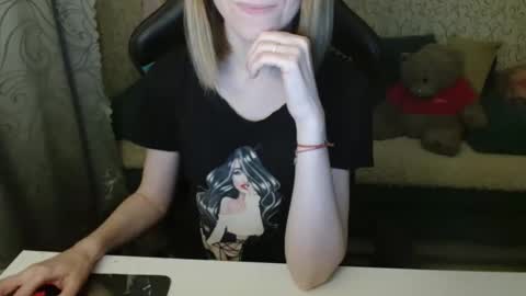 AngelCute32 online show from 9, 11, 2025