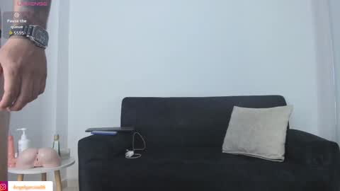 Snapshot of angelgarcia_2 chatting on 28, 9, 2025 Angel online show from 28, 9, 2025