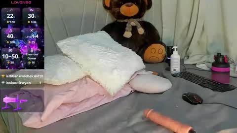 Snapshot of angeli_sexi chatting on 25, 10, 2025 Carolina online show from 25, 10, 2025