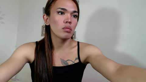 Snapshot of angelic_slutxx chatting on 10, 12, 2024 Yhanna online show from 10, 12, 2024