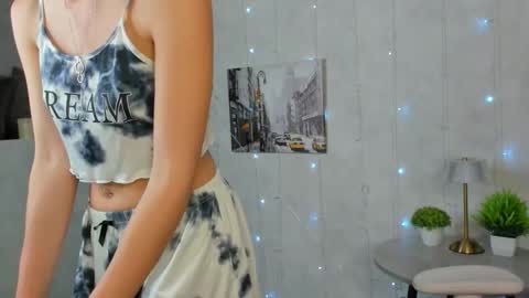 angelica_rayan online show from 4, 10, 2025