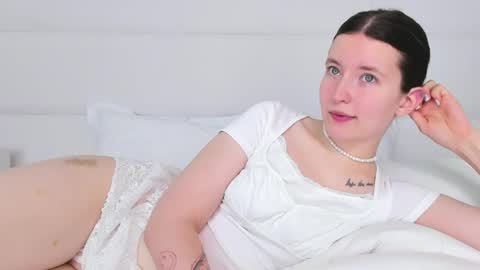 Angelic online show from 9, 2, 2025