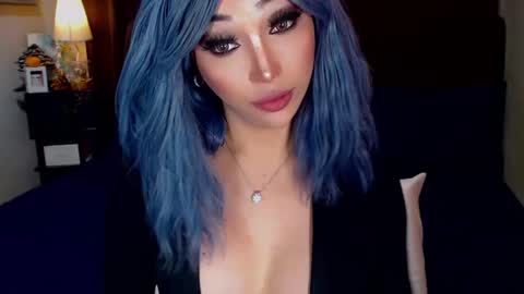 Snapshot of angelicqueents chatting on 2, 2, 2025 MS. AMALIA online show from 2, 2, 2025