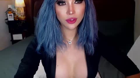 Snapshot of angelicqueents chatting on 11, 2, 2025 MS. AMALIA online show from 11, 2, 2025