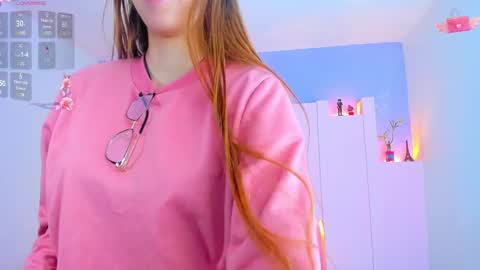 Snapshot of angelikarose1 chatting on 15, 1, 2025 Angelika Rose online show from 15, 1, 2025