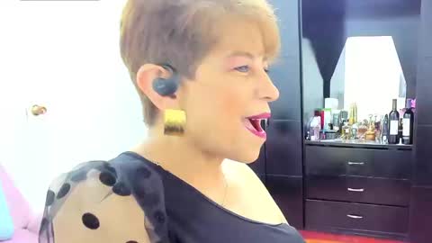 Snapshot of angelina_stone_65 chatting on 27, 9, 2025 Angelina online show from 27, 9, 2025