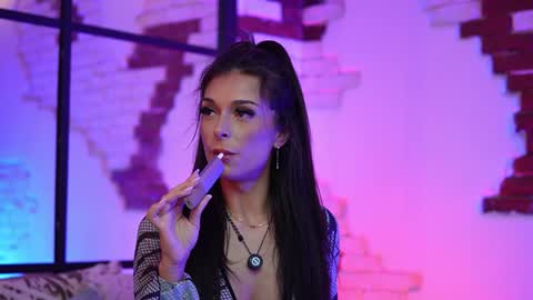  Angelina  online show from 18, 1, 2025