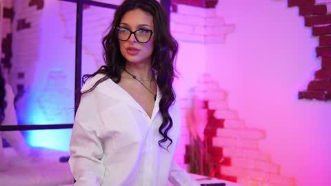  Angelina  online show from 9, 2, 2025