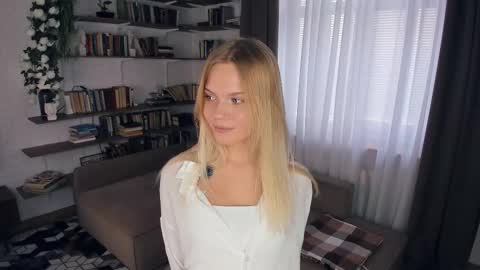 Alice WOW online show from 25, 3, 2026