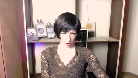 Angelina online show from 10, 11, 2025