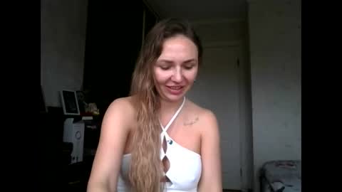 Snapshot of angelinalove28 chatting on 25, 10, 2025 angelinalove28 online show from 25, 10, 2025