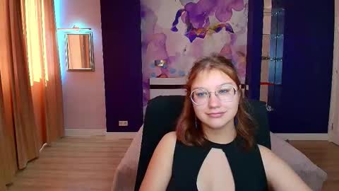 AngelinaLow online show from 13, 9, 2025