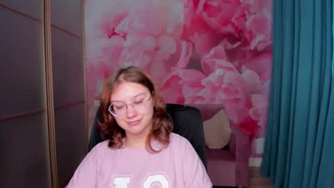 AngelinaLow online show from 4, 11, 2025