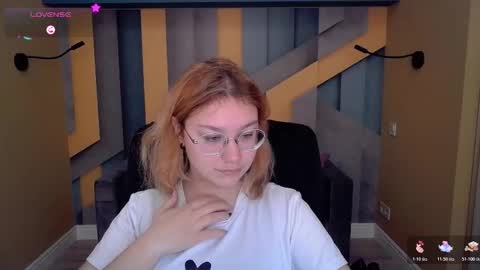 AngelinaLow online show from 12, 1, 2026