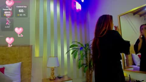 Snapshot of angelinarouse_ chatting on 13, 10, 2025 angelinarouse_ online show from 13, 10, 2025