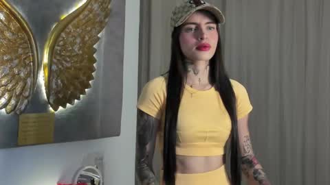 Angeline Smith  online show from 22, 12, 2025