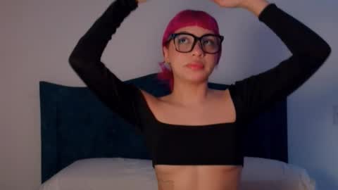 Angelinhaa  online show from 2, 12, 2025