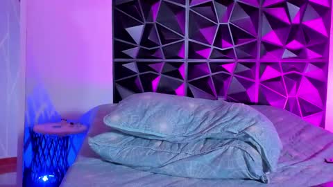 Snapshot of angelique_murphy chatting on 2, 3, 2025 Angelique Murphy online show from 2, 3, 2025