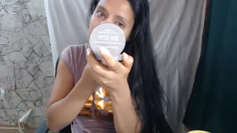 Snapshot of angelitaa_hot chatting on 21, 2, 2026 angela online show from 21, 2, 2026