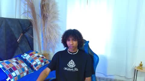 Snapshot of angell18_ chatting on 14, 11, 2025 Angel online show from 14, 11, 2025