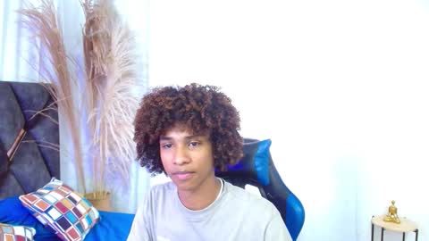 Snapshot of angell18_ chatting on 22, 11, 2025 Angel online show from 22, 11, 2025