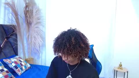 Snapshot of angell18_ chatting on 25, 11, 2025 Angel online show from 25, 11, 2025