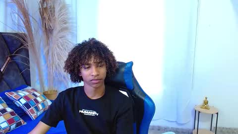 Snapshot of angell18_ chatting on 26, 11, 2025 Angel online show from 26, 11, 2025