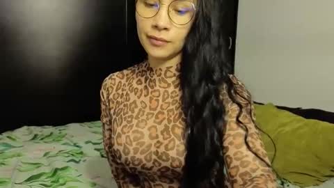 Snapshot of angellaisabella chatting on 24, 10, 2025 ANGELA ISABELLA online show from 24, 10, 2025