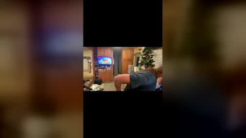 Snapshot of angellove8606 chatting on 16, 12, 2025 angellove8606 online show from 16, 12, 2025