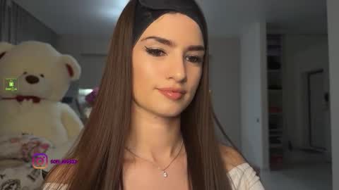 Snapshot of angelmi171 chatting on 21, 10, 2025 angelmi171 online show from 21, 10, 2025