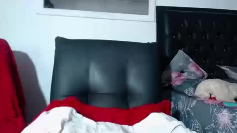 Snapshot of angelo_cox chatting on 18, 10, 2025 angelo online show from 18, 10, 2025