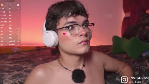 Angelo I work from home this is my room  online show from 20, 11, 2025