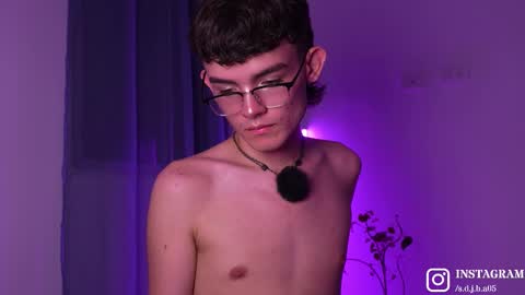 Snapshot of angelocute_ chatting on 7, 2, 2026 Angelo I work from home this is my room online show from 7, 2, 2026